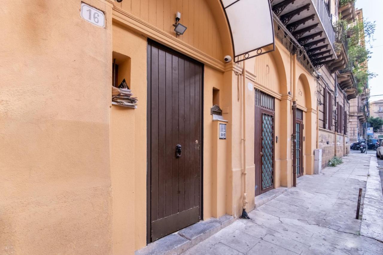 Oliveri Vintage House At Politeama Palermo Exterior photo